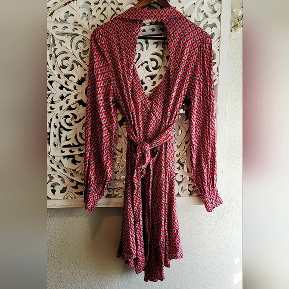 FREE PEOPLE IT TAKES TWO SLEEVES MINI DRESS BACK CUTOUT SIZE LARGE - Picture 8 of 15